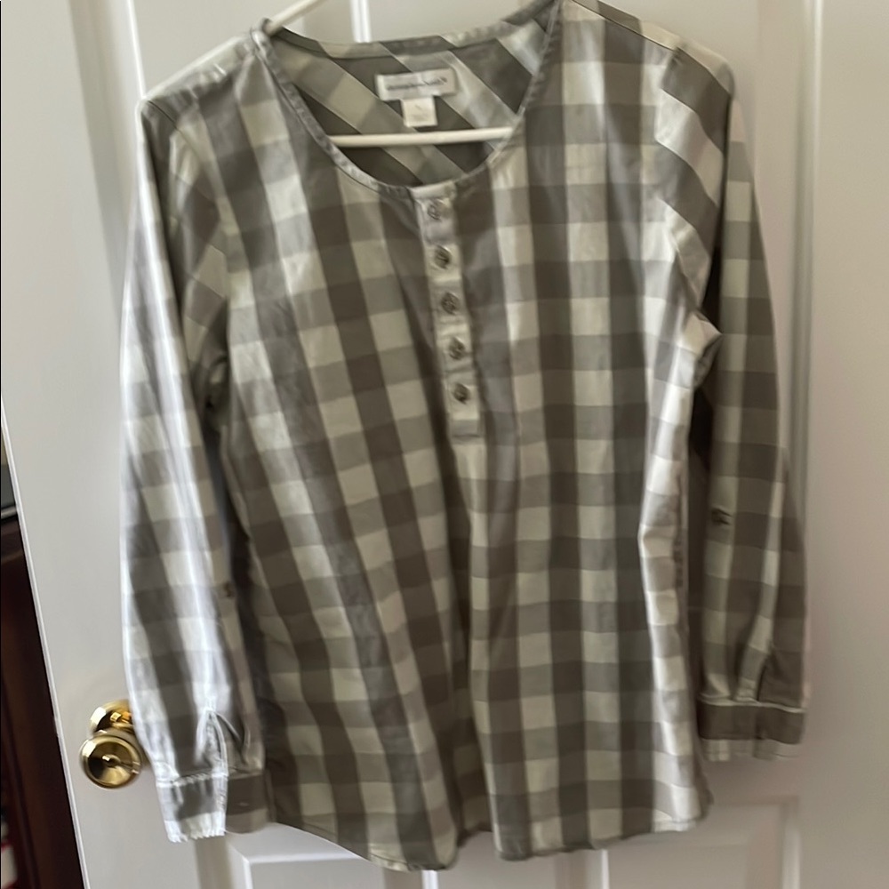 Christopher & Banks Gray and White Plaid Top. Small. Nice